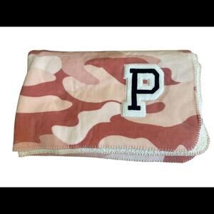 Pink Victorias Secret Pink Camouflage Sherpa 50x60